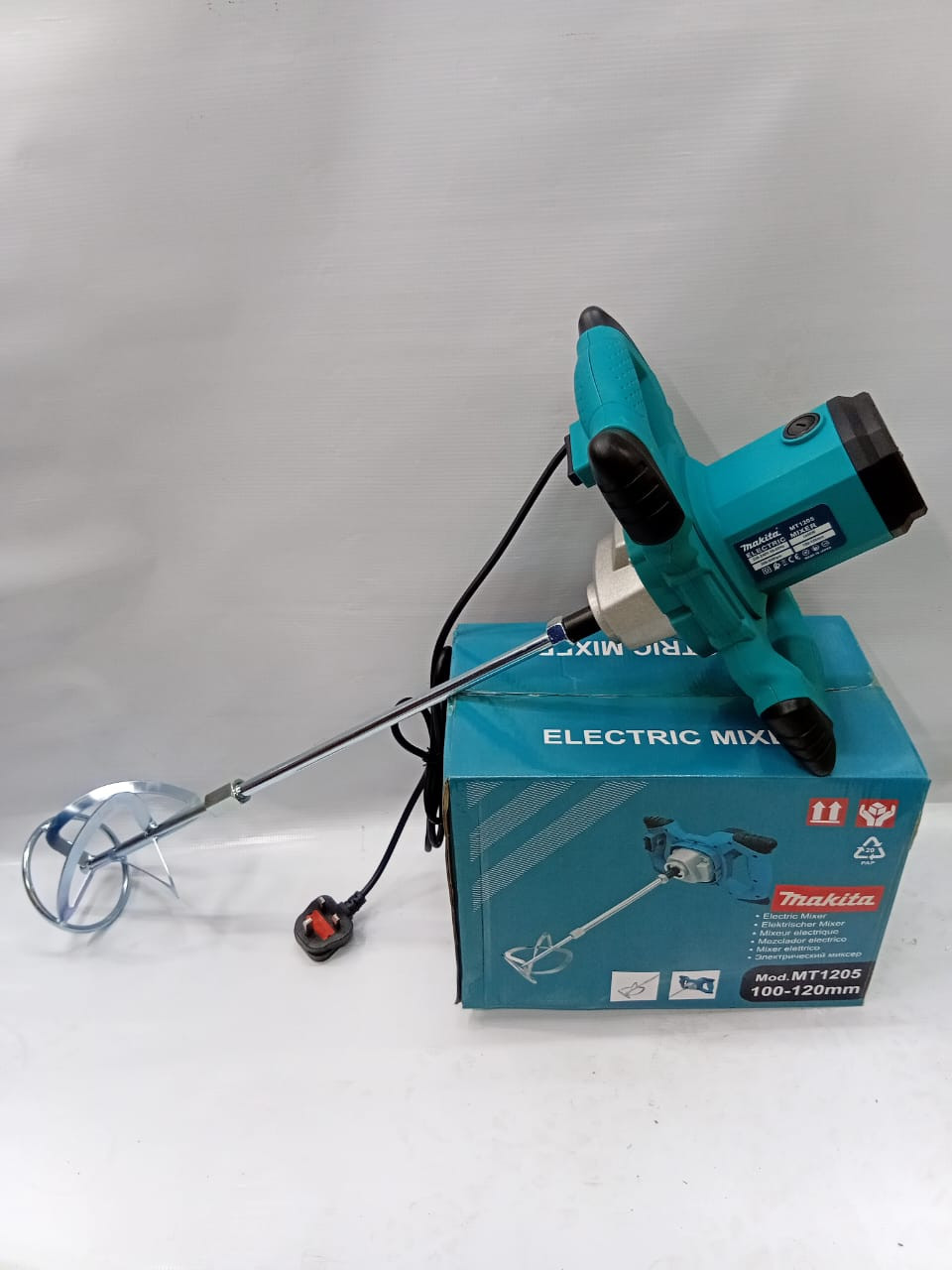 Makita Paint mixer 1400w